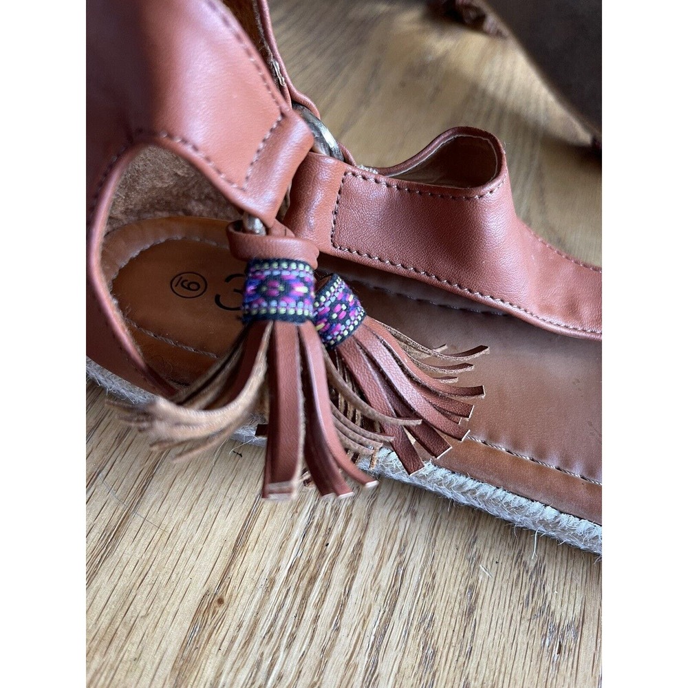 385 Fifth Sandal Women’s 9 Brown Tassel Flat - Picture 6 of 7